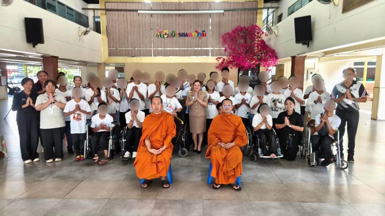 จัดกิจกรรมวันพระบ้านนนทภูมิ